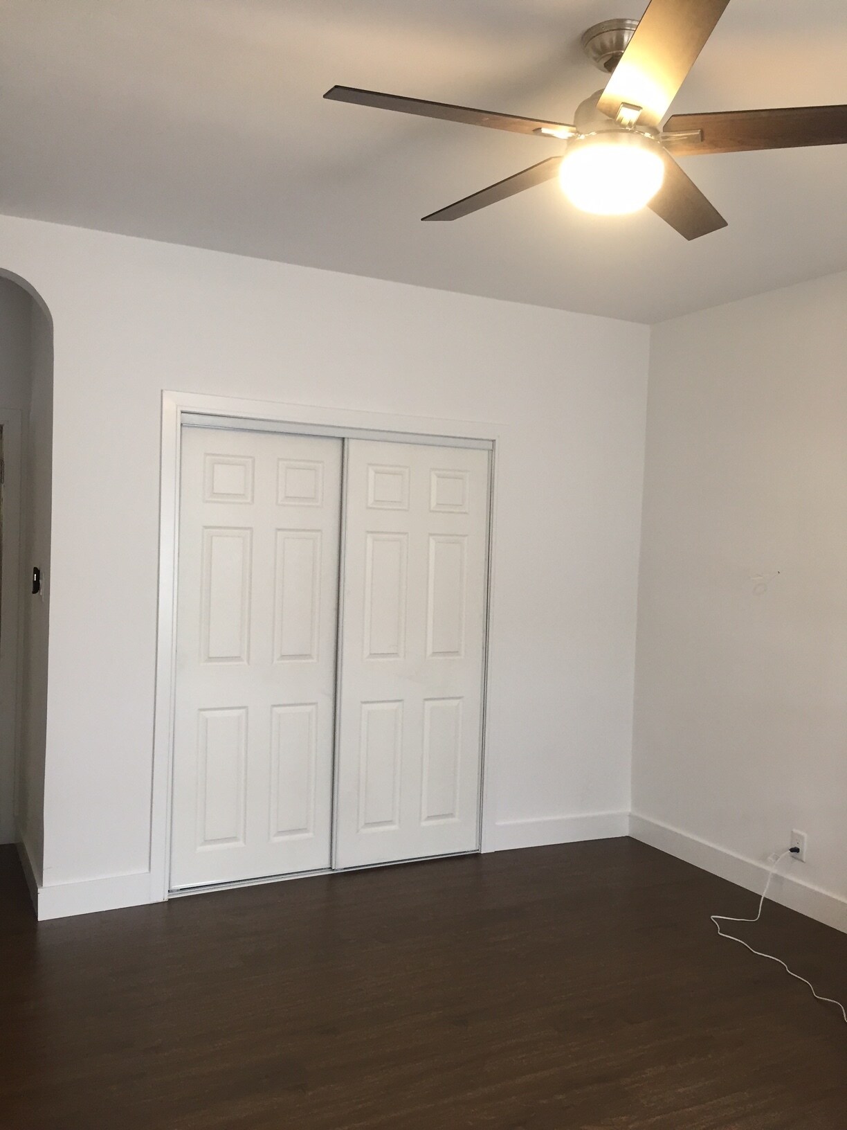 Building Photo - 845 Normandie Ave