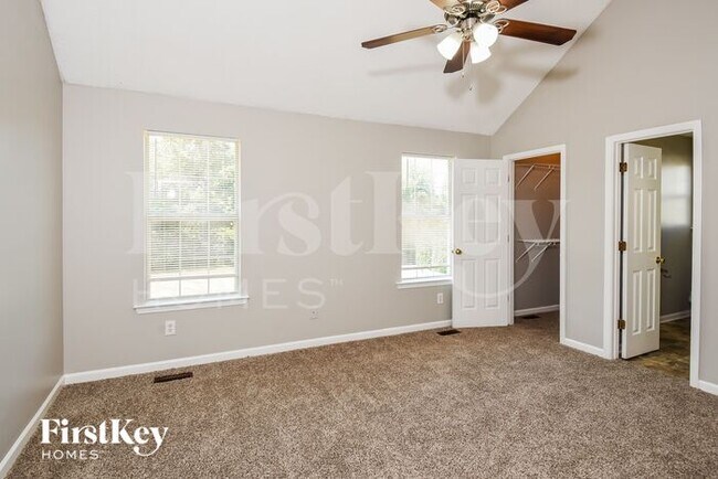 Building Photo - 212 Station Way