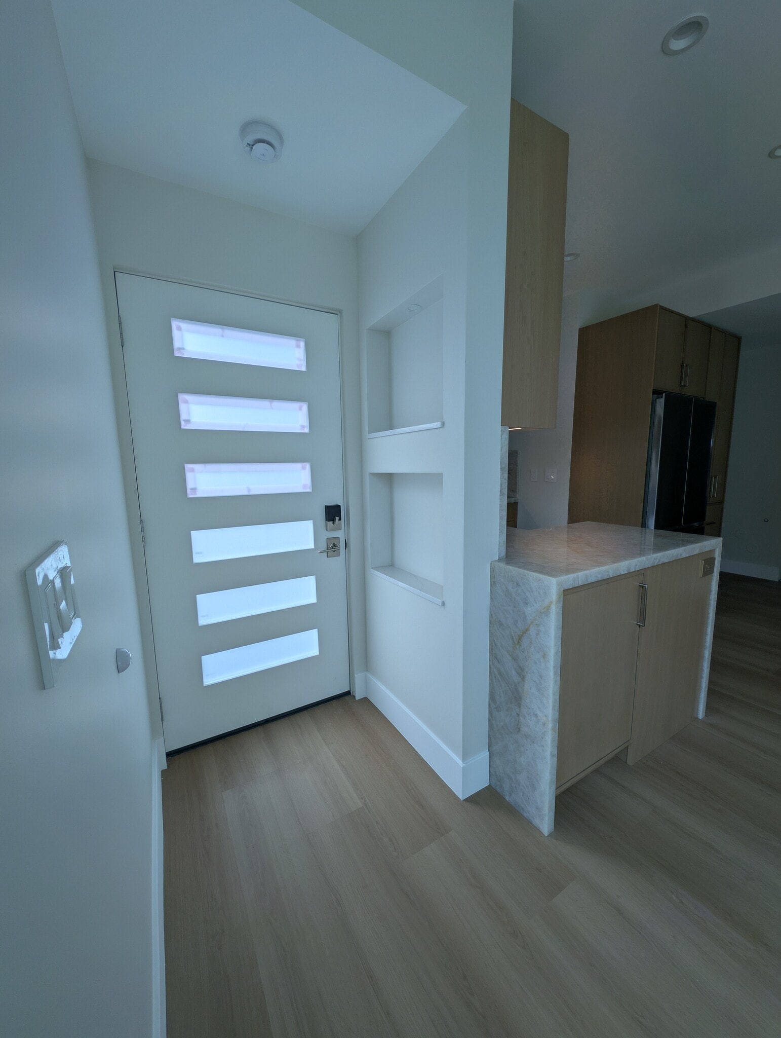 Building Photo - 6330 Mary Ellen Ave