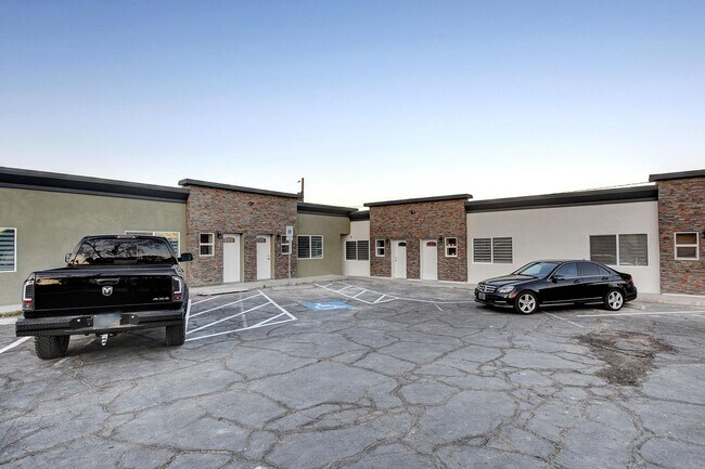 Building Photo - 1774 Willow Trl