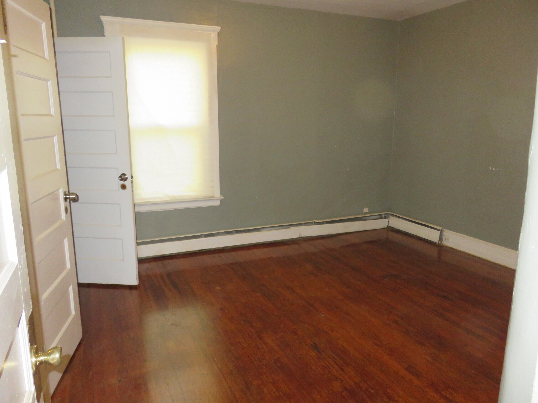 Building Photo - 379 Winthrop Ave