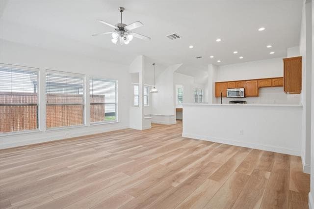 Building Photo - 9929 Wild Ginger Dr