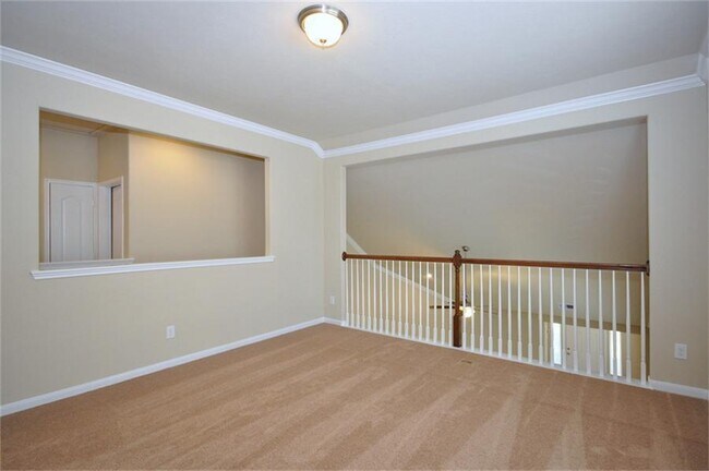 Building Photo - HOME WITH ALL THE UPGRADES! 4 BEDROOM 3 BATH