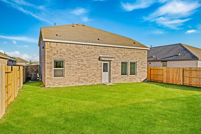 Building Photo - 16615 Rolling Hillside Wy