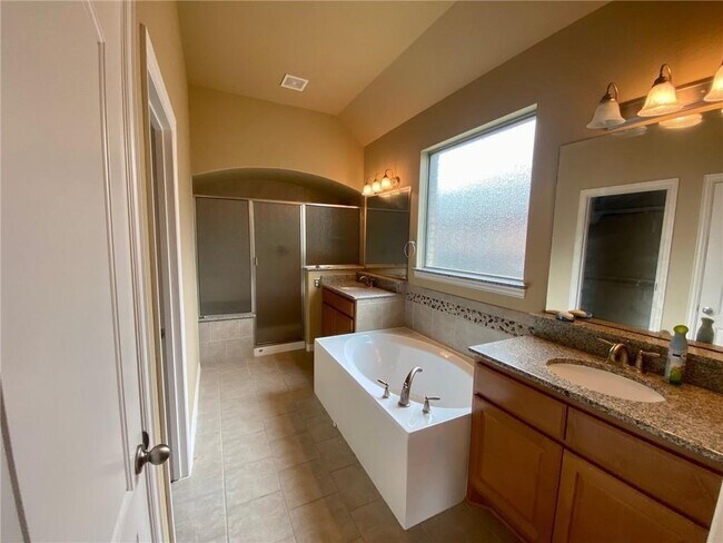 Building Photo - 2428 Turtle Mountain Bend