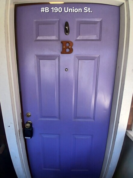 Building Photo - 190 Union St