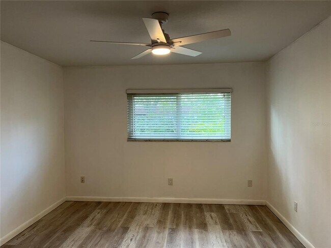 Building Photo - 3160 Highlands Blvd