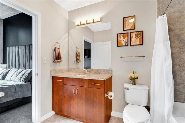 Building Photo - 400 W Peachtree St NW