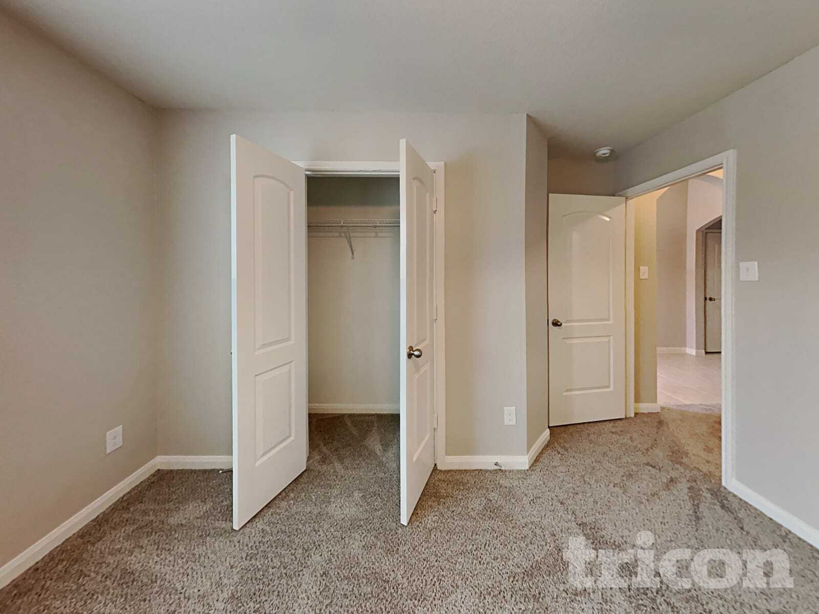 Building Photo - 224 Cottonwood Dr