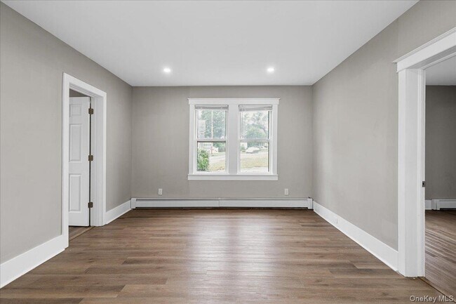 Building Photo - 453 NY-17M