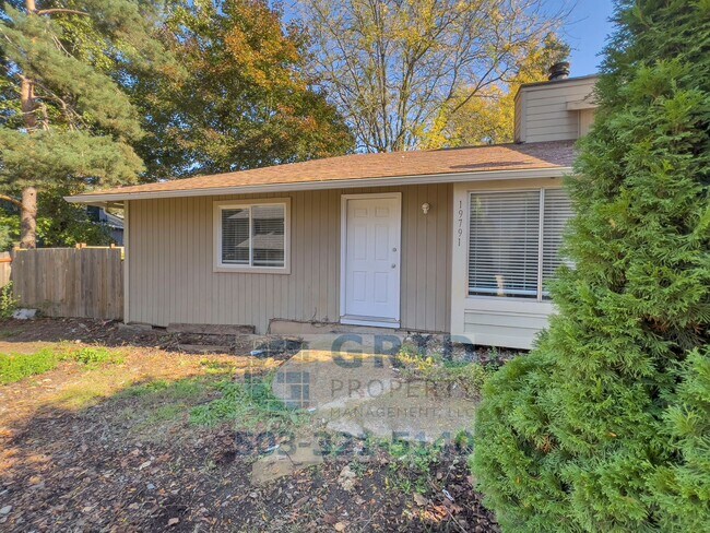 Building Photo - Gorgeous 2BR Home In the Heart of Tualatin!