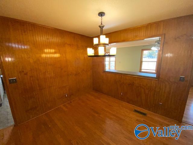 Building Photo - 93 Mountain View Dr