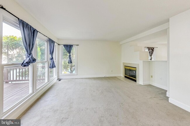 Building Photo - 6104 Cool Spring Terrace S