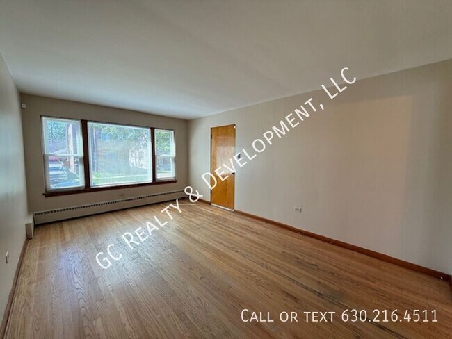 Building Photo - 2131 Grove Ave