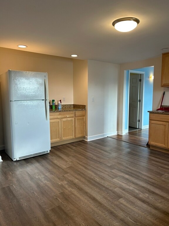 Building Photo - 80 S Main St