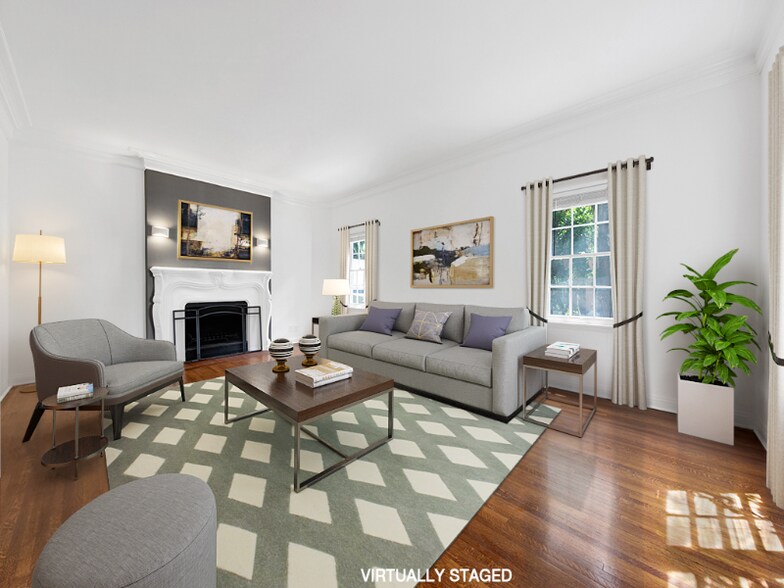 Building Photo - 7467 Hollywood Blvd