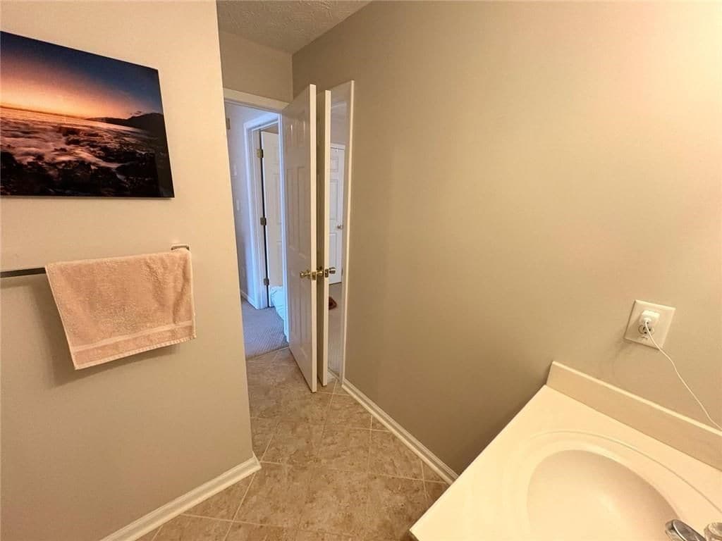 Building Photo - 3082 Kentmere Dr