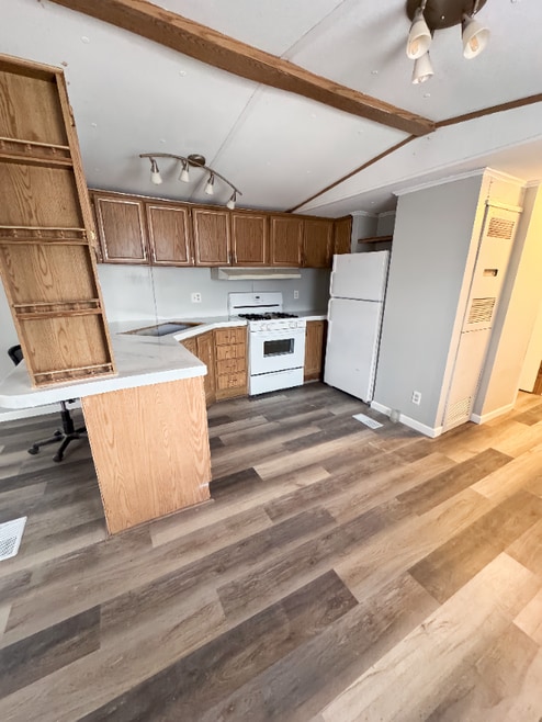 Building Photo - 26 Village Ct