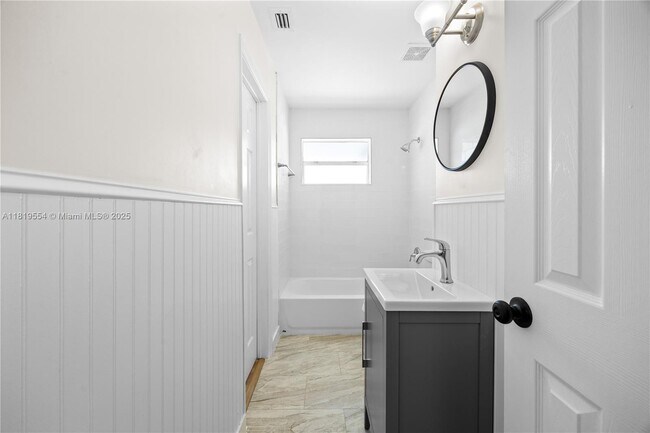 Building Photo - 10521 SW 184th St