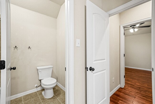 Building Photo - Bella Vista Rental - 5 Bedroom 3.5 bath!