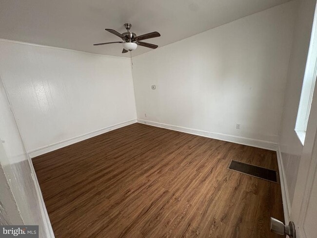 Building Photo - 2713 Hammonds Ferry Rd