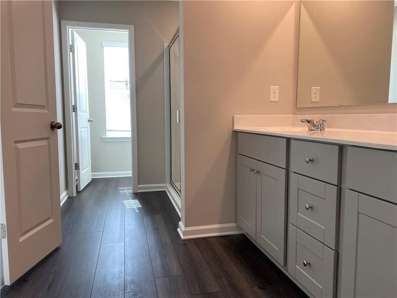 Building Photo - 4402 Grosbeak Dr