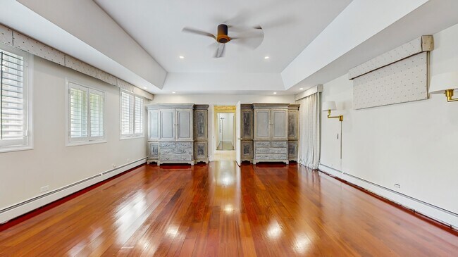 Building Photo - 570 Hathaway Cir
