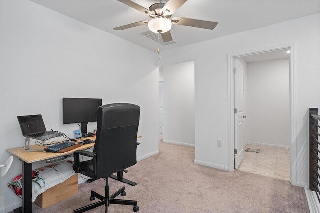 Building Photo - 1617 Purple Martin Dr
