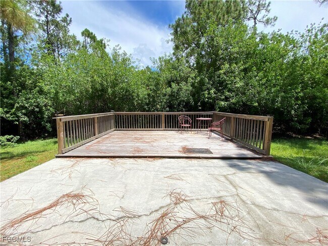 Building Photo - 301 East 12th Street