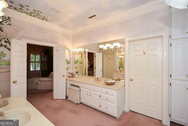Building Photo - 1640 Lazy River Ln