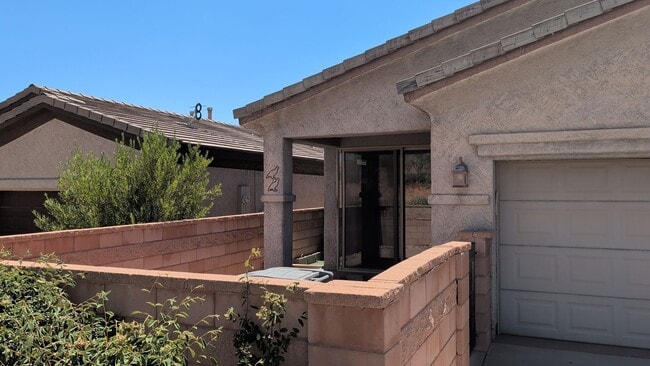 Building Photo - 2132 N Canyon Greens Cir