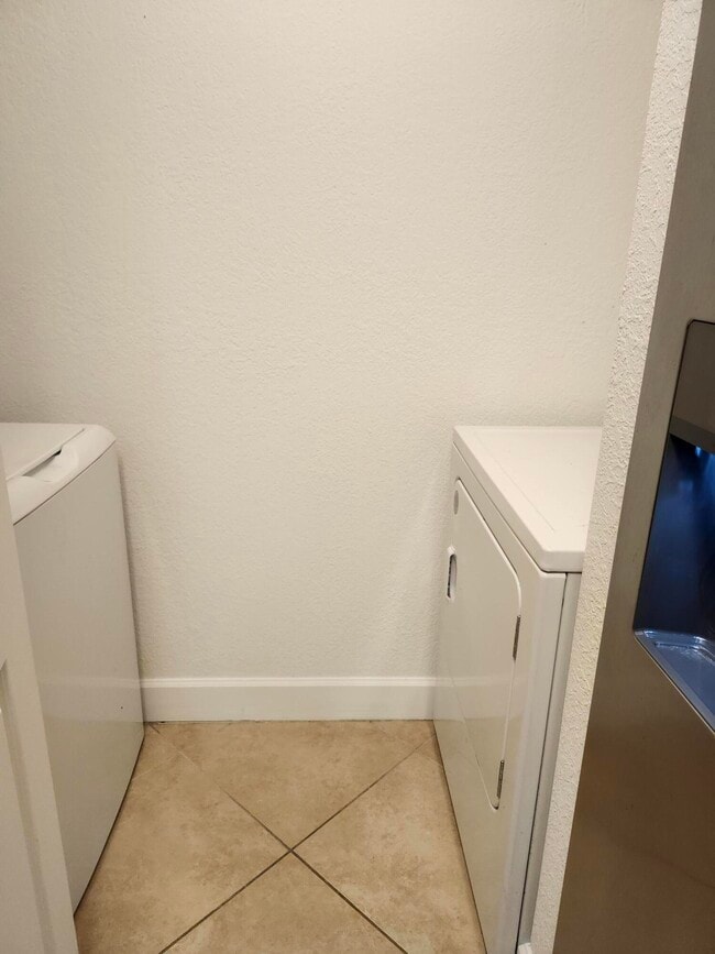 Building Photo - 1660 Renaissance Commons Blvd