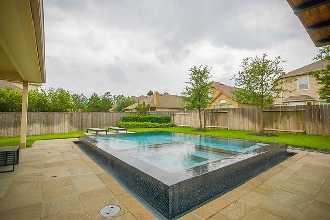 Building Photo - 63 Deer River Cir