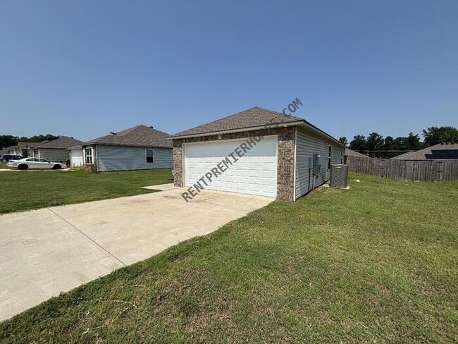 Building Photo - 70 Kinley Brk Ln