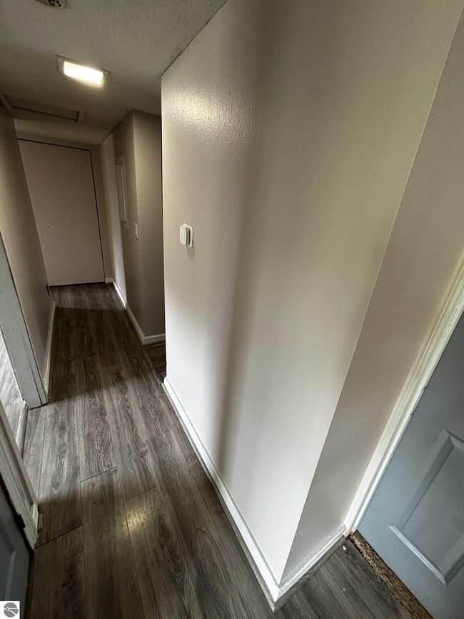 Building Photo - 10156 Virginia St