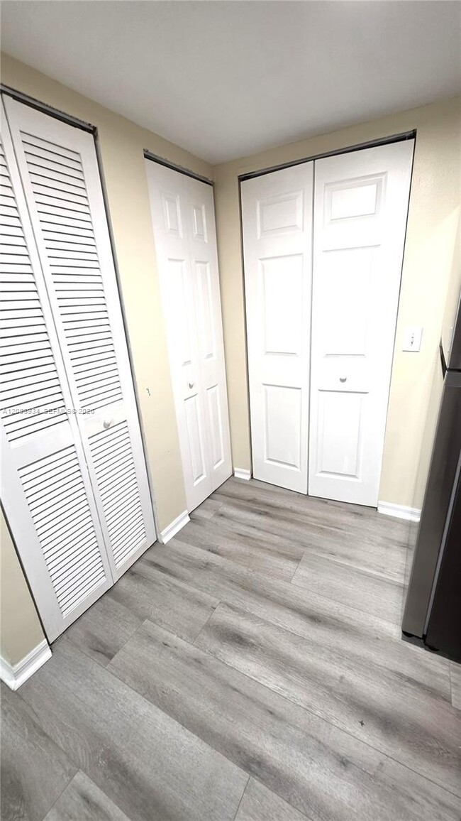 Building Photo - 5051 Wiles Rd