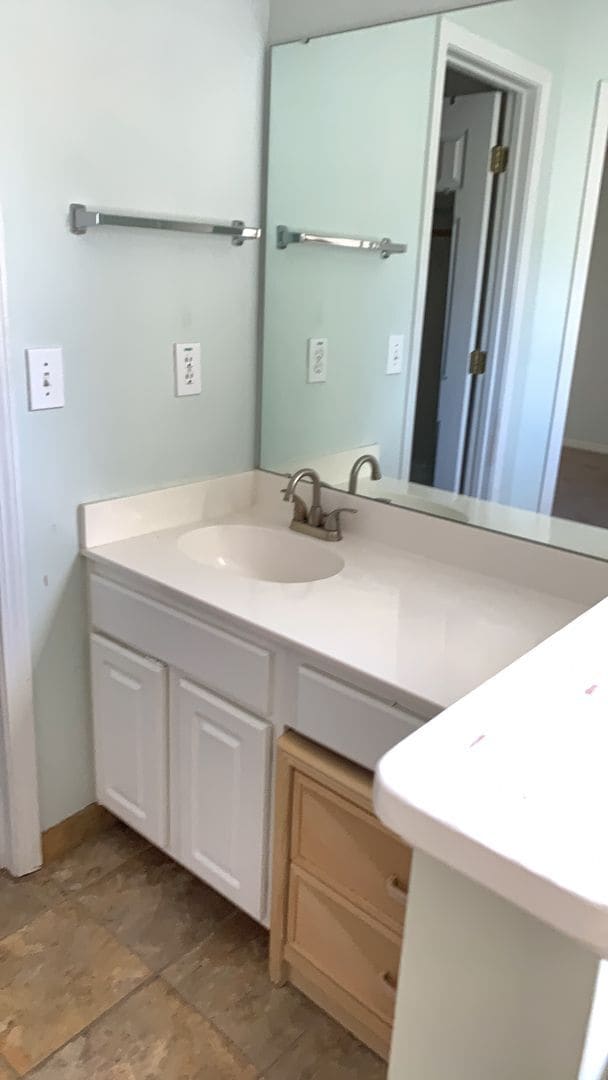 Building Photo - 3-Bedroom, 2-Baths located in desirable Ar...