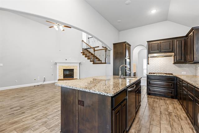 Building Photo - 1421 Baynes Dr