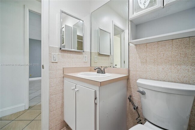 Building Photo - 8041 SW 20th Pl