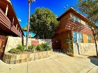 Building Photo - 1665 W 182nd St