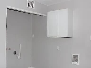 Building Photo - 1421 N Adams St