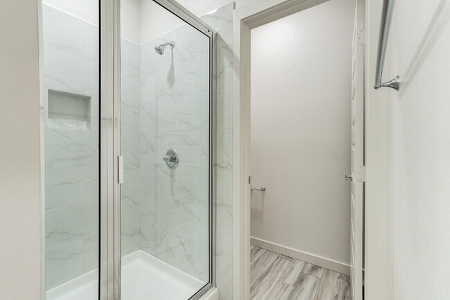 Building Photo - Brand new townhomes in Frenship East!