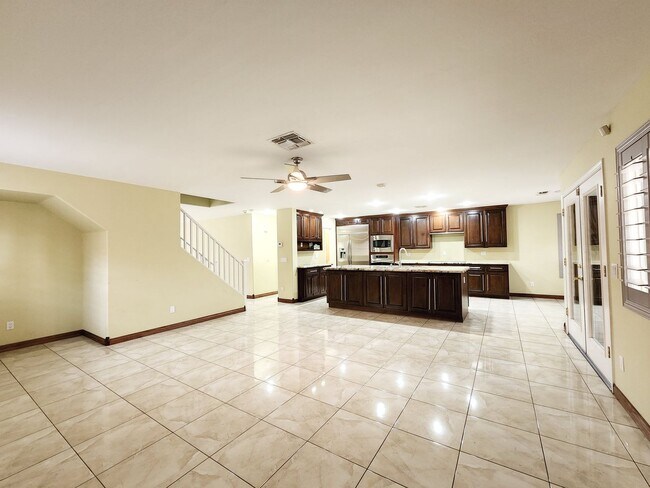 Building Photo - Marshall Ranch 5 bedroom!!  Available Now.