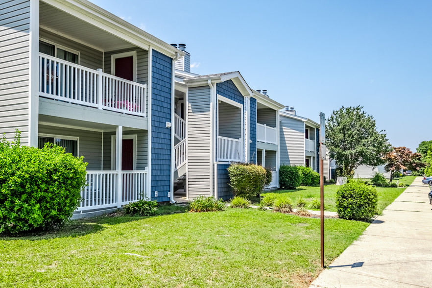 Building Photo - Blue Ridge Apartments