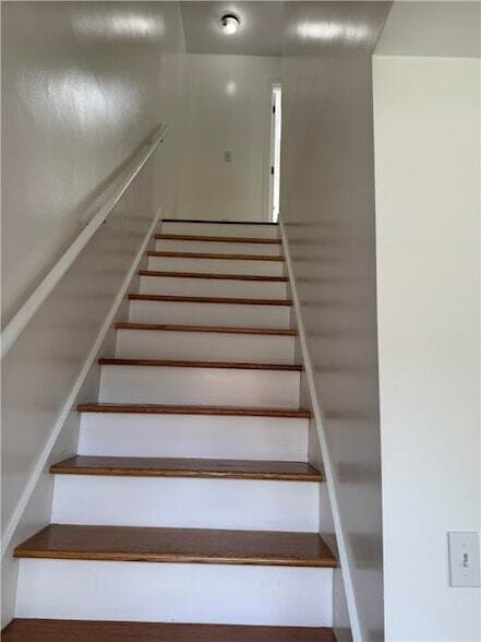 Building Photo - 364 Harrington Ave