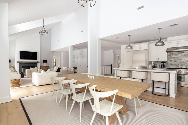 Building Photo - 72 Talmage Farm Ln