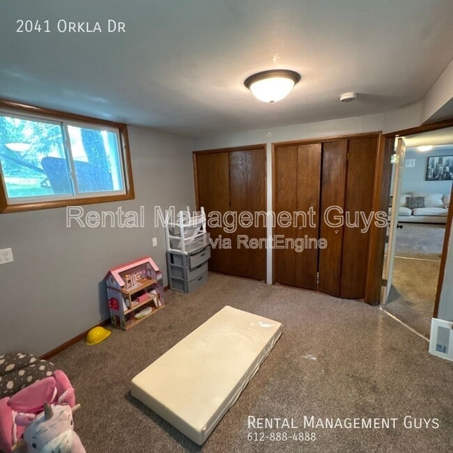 Building Photo - 2041 Orkla Dr
