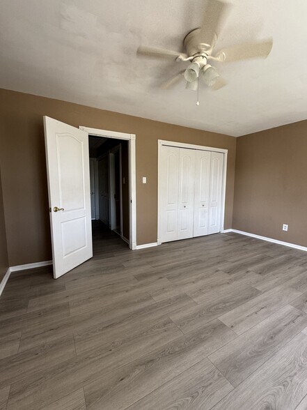 Building Photo - 102 Covered Bridge Ct