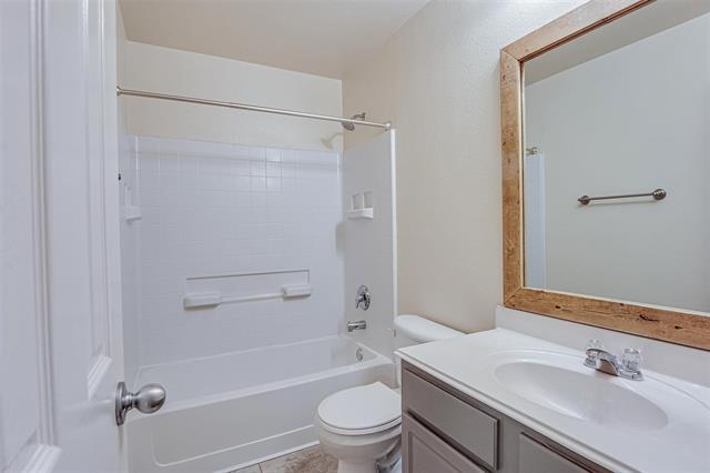 Building Photo - 931 Hunter Ln