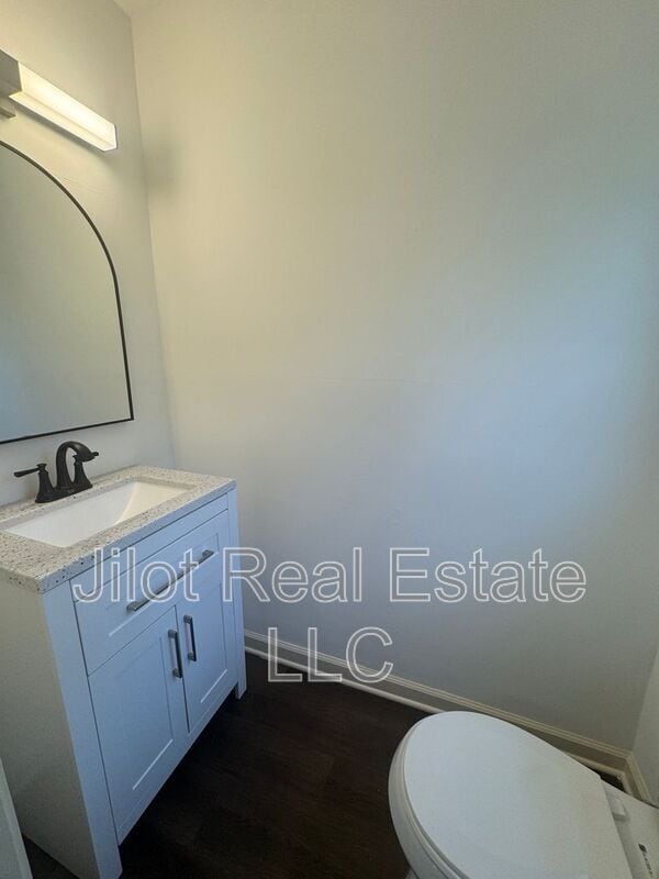 Building Photo - 2390 Tiffany Pl